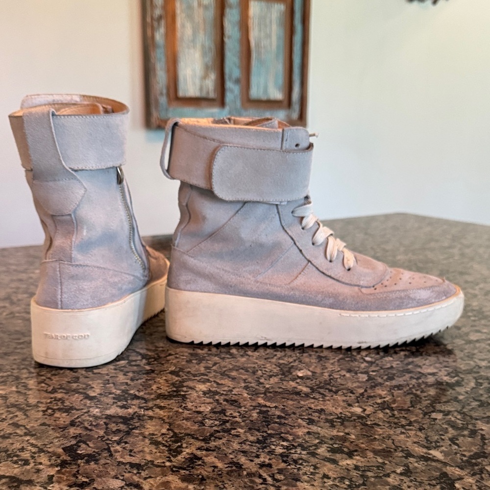 Fear of God nubuck Light Gray military trainer sneakers EUC 8.5